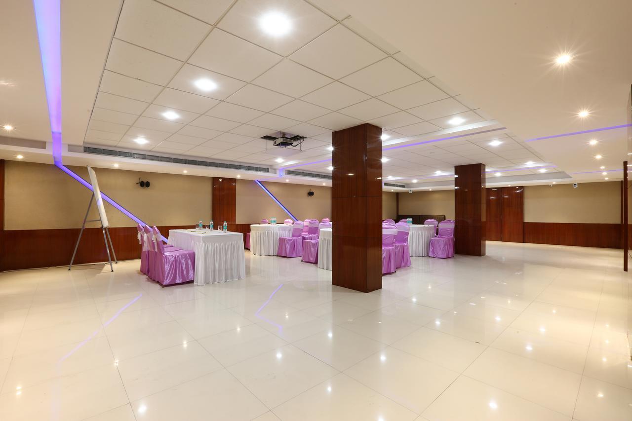 Hotel SJ International Guwahati Exterior foto