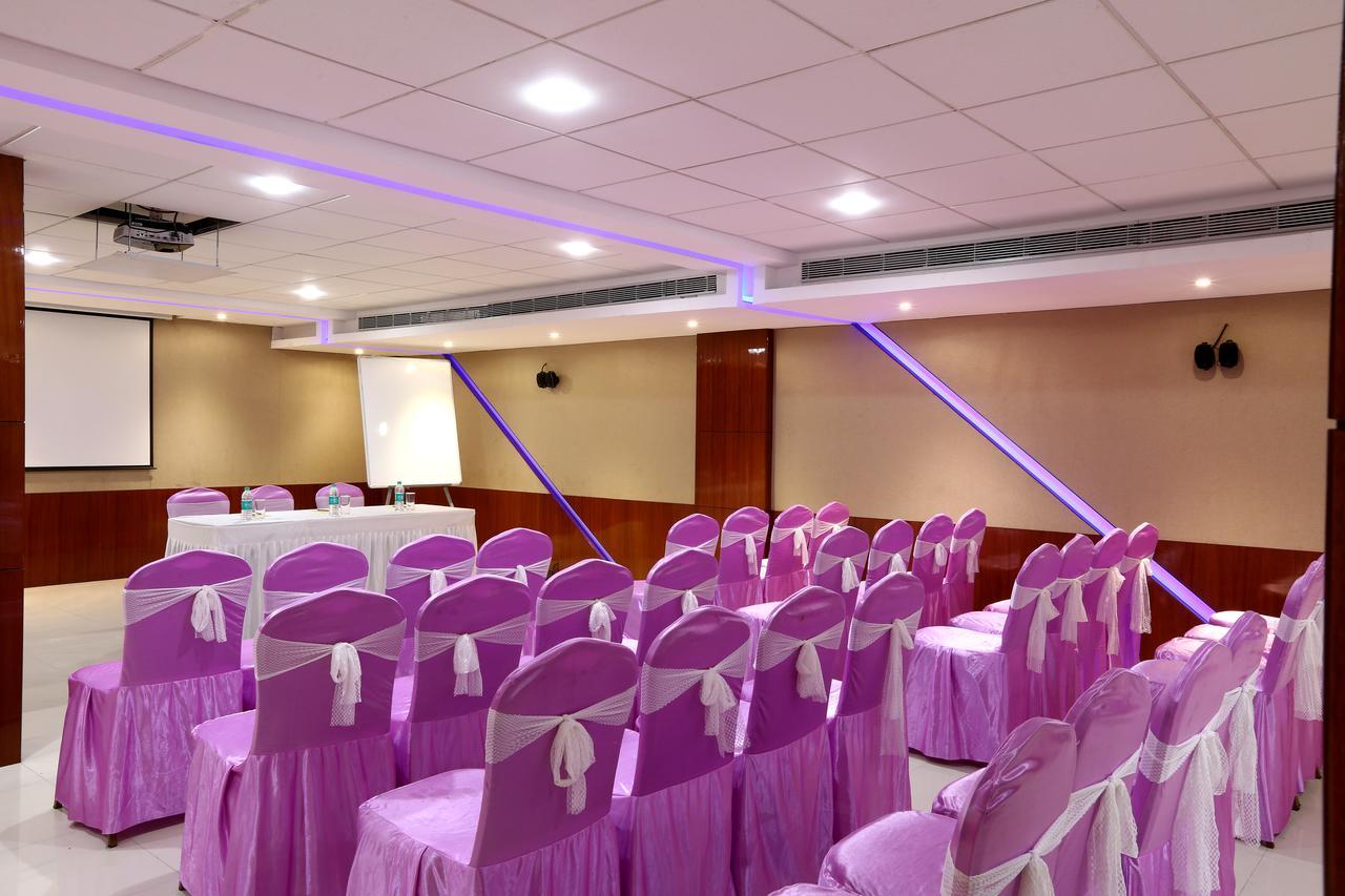 Hotel SJ International Guwahati Exterior foto