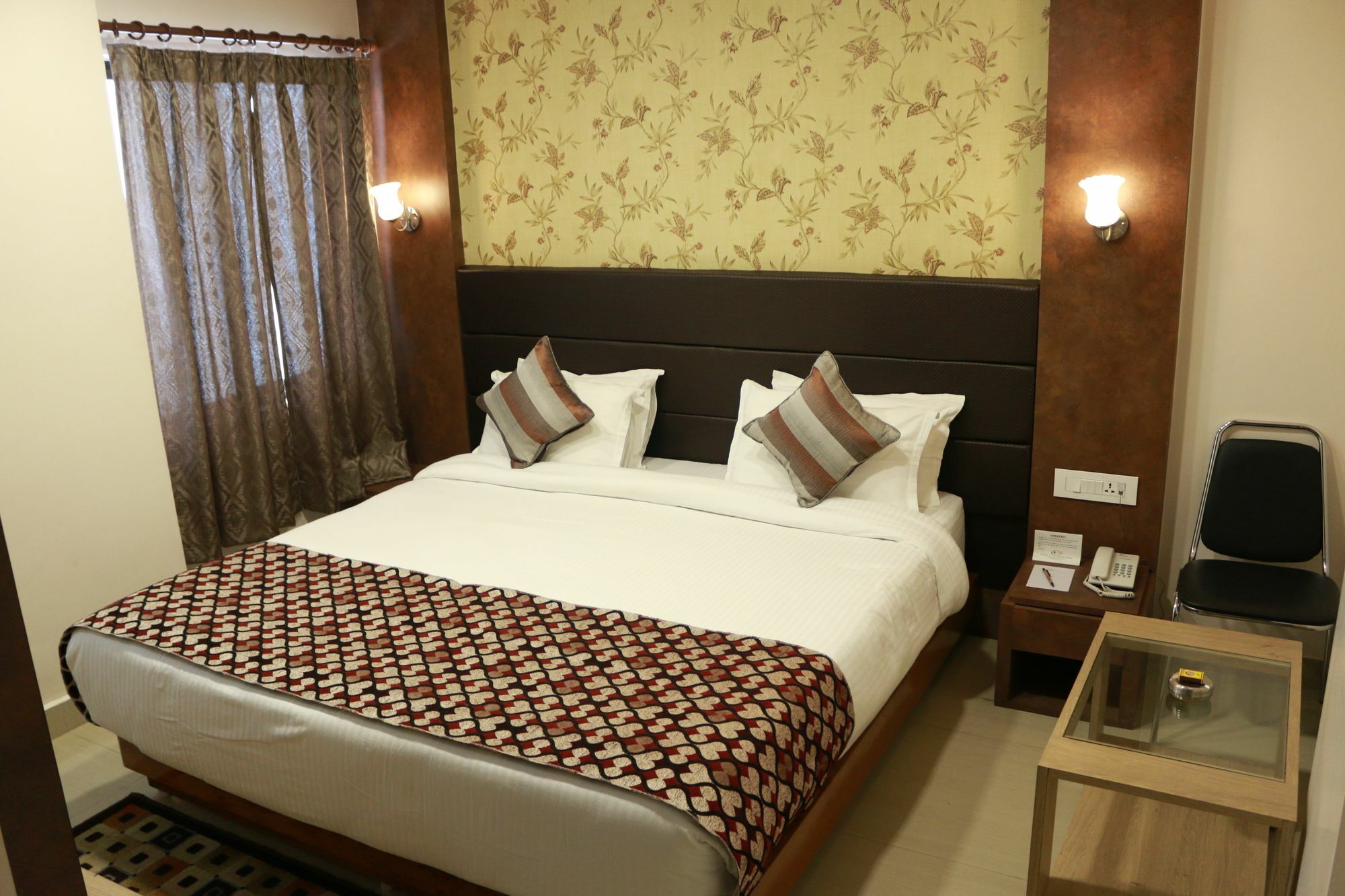 Hotel SJ International Guwahati Exterior foto